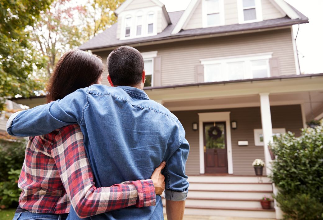 kozszolgalati-dolgozok-otthontamogatas