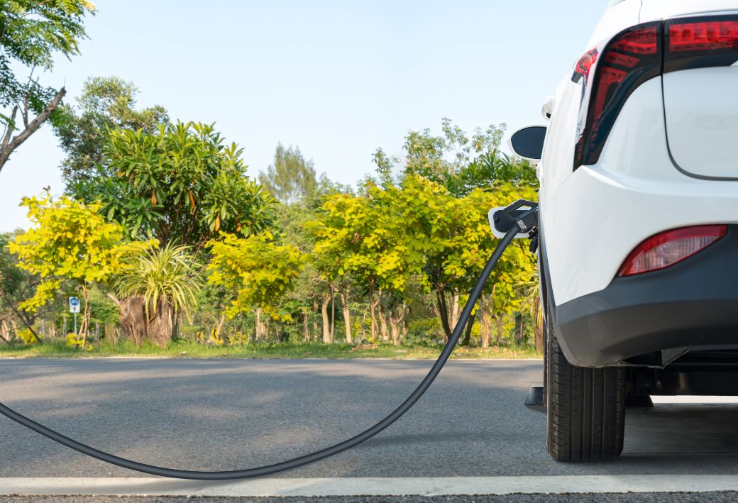 ceges-elektromos-auto-toltese-maganszemelynel-konyvelesi-lehetosegek