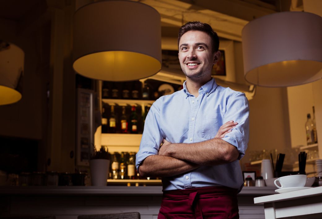 felszolgalasi-dij-szetosztasa